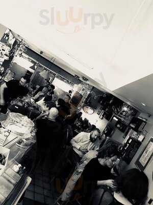 Notty's Cocktail And Wine Bar