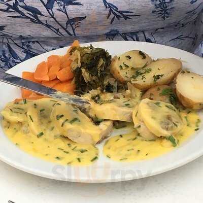 The Morefield And Mariners Restaurant