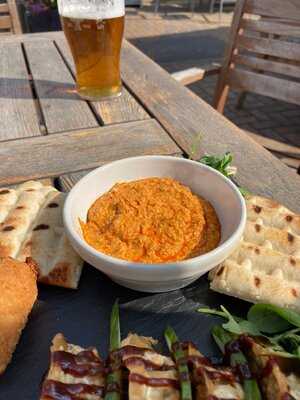 The Crown Pub And Restaurant