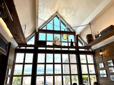 The Crown Pub And Restaurant