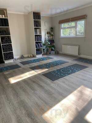 The Moorings Hotel & Restaurant