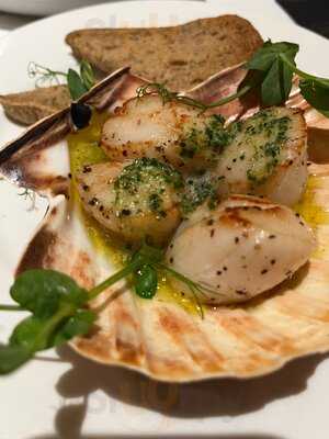 The Moorings Hotel & Restaurant