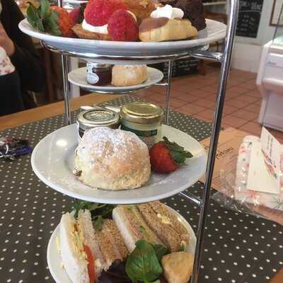 Hobson's Deli & Cafe