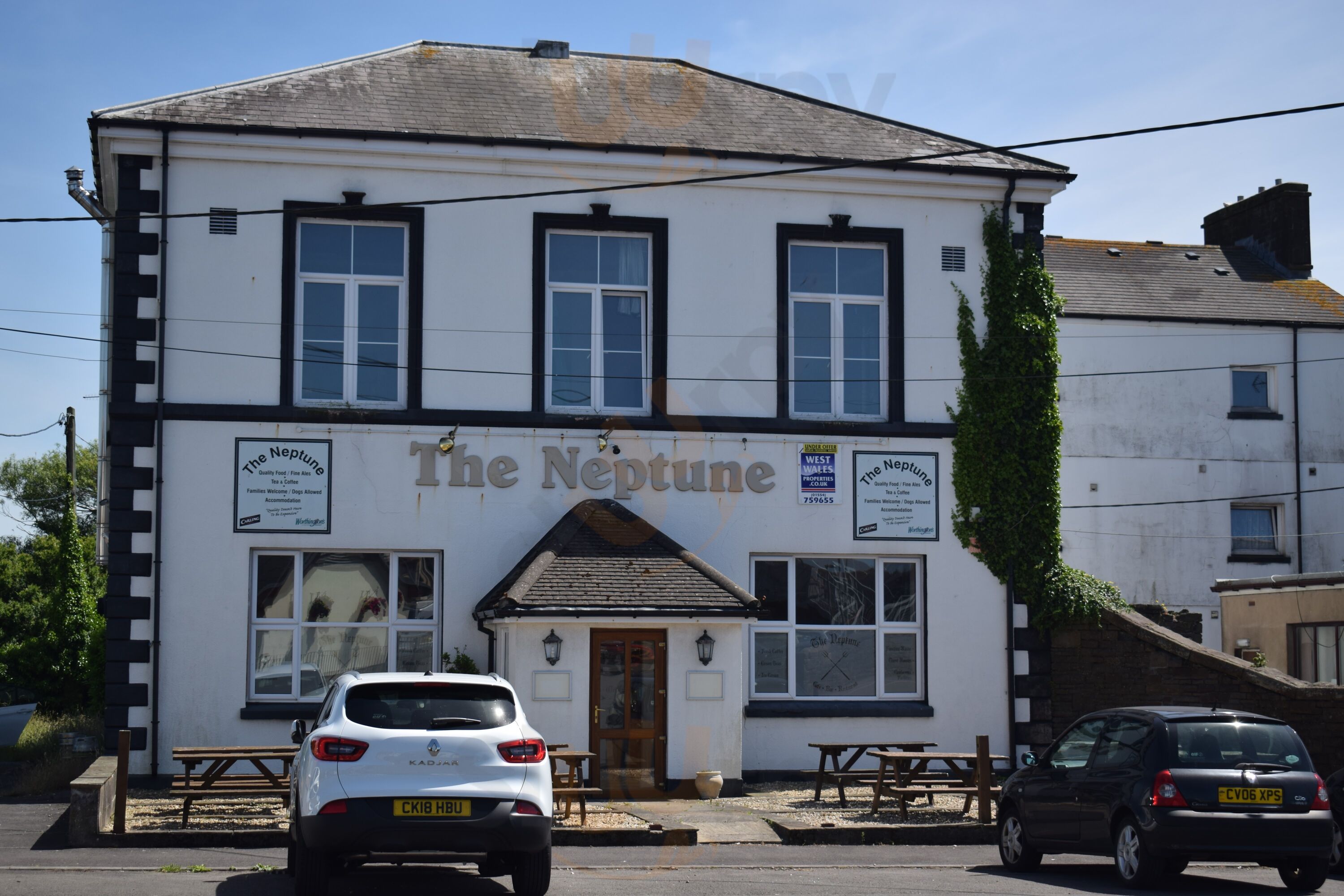 Neptune Hotel