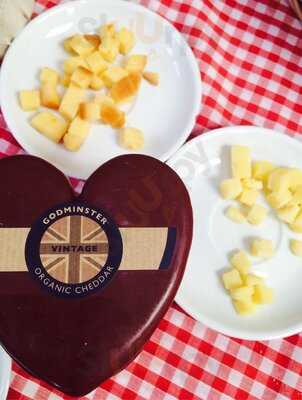 Tablehurst Farm Shop And Cafe