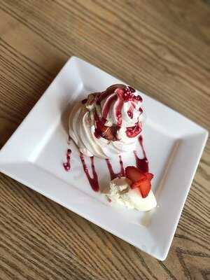 Circles Wine Bar & Kitchen