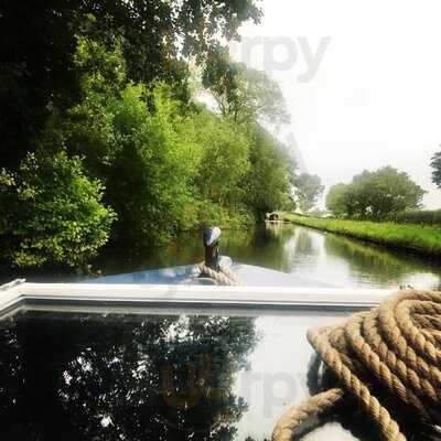 Georgie's Canal Cruises