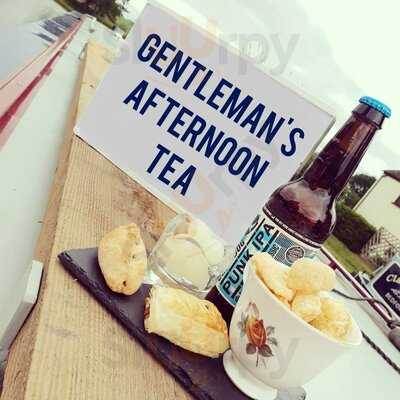 Georgie's Canal Cruises