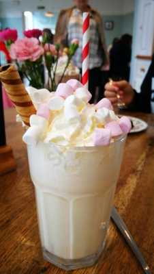 Kettle And Cake The Tearoom