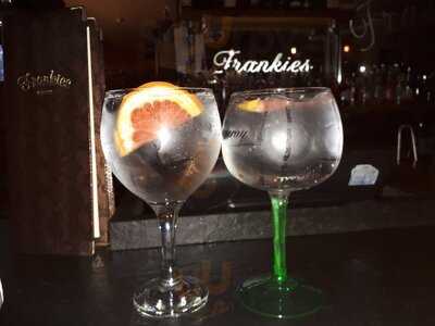 Frankies Wine Bar & Lodge