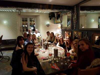 Frankies Wine Bar & Lodge