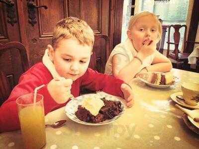 Duck Lane Cafe & Gift Shop