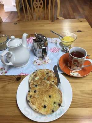 Cups & Saucers, Farm Tea Shop