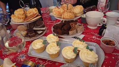 Drop Dead Vintage Parlour (ddvp)