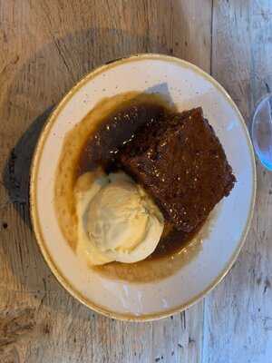 The Eliot Arms Restaurant