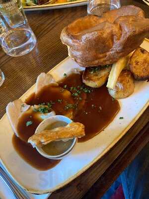 The Eliot Arms Restaurant