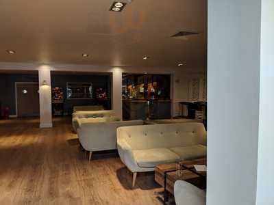 Cafe Hoburne - Cotswold