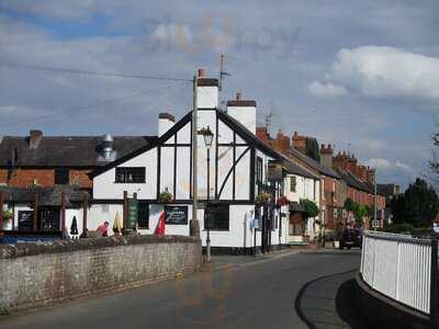 Bridge Inn - Photo 7