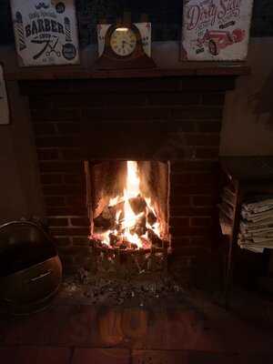 The John Barleycorn (the Jb Pub & Rooms)