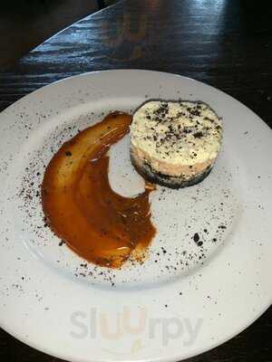 Wood Grill At The Queen Adelaide, Croydon Village