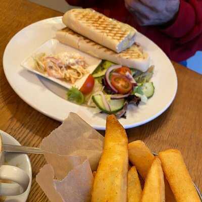 The Crusty Cob Tuxford