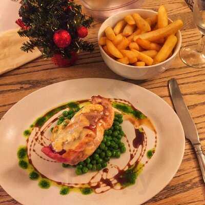 West End Tavern Pub And Restaurant