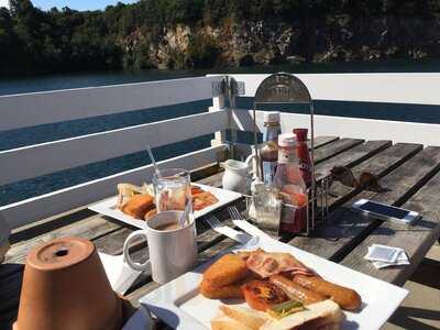 Nemo's Bar And Restaurant