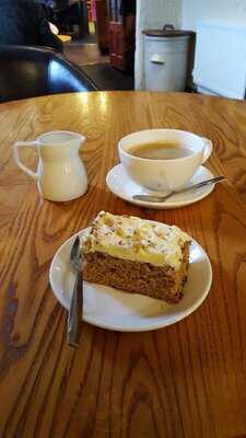 Golden Acres Garden Centre - The Gardeners Rest