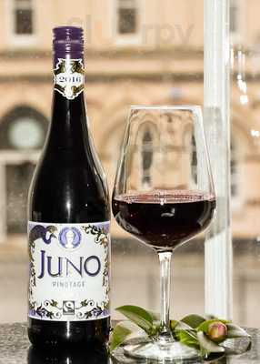 Orgullo Cafe & Wine Bar