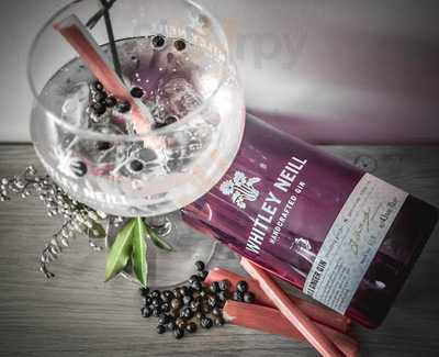 Orgullo Cafe & Wine Bar