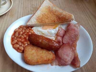 Moondance Cafe, Deli And Gifts