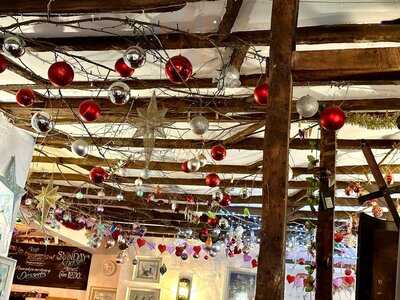 The Portsmouth Arms Hotel