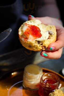 Broomfield's Of Holt