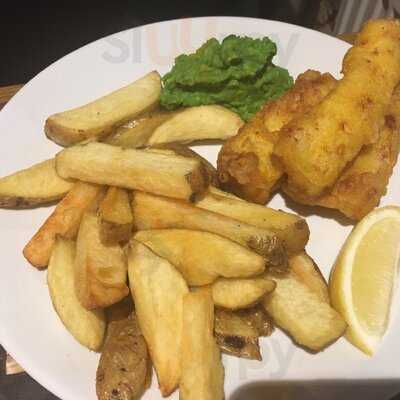 The Three Horseshoes