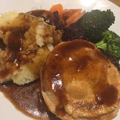 The Three Horseshoes