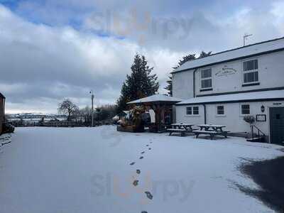 The Three Horseshoes