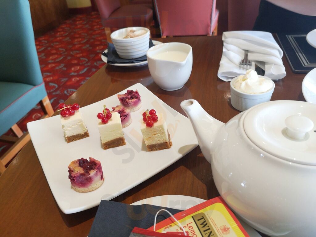 The Aviator Hotel Restaurant