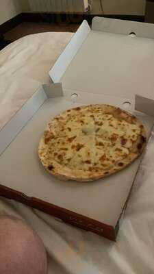 Guy's Eating Establishment