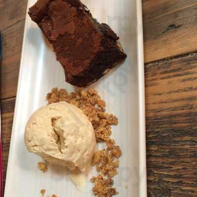 The Frog & Wicket, Eversley