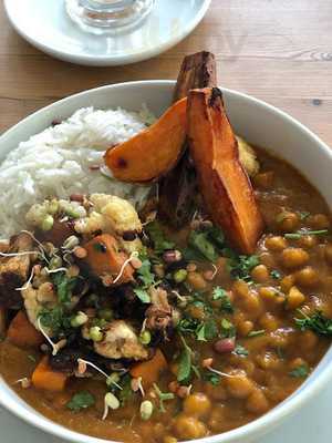 Grove Cafe & Wellbeing Studio