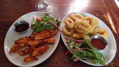 The Three Horseshoes Towersey