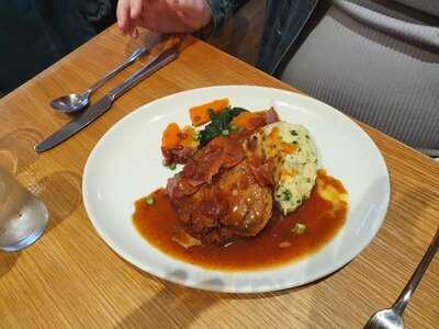 Massimos At The Log Cabin