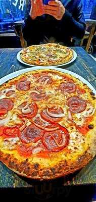 Reggies Stone Fired Pizza