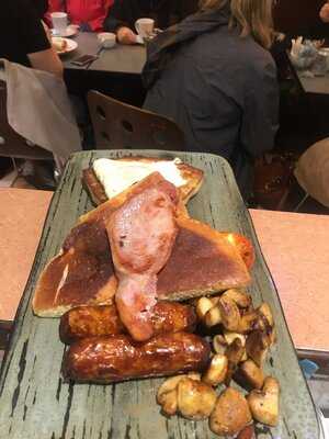 West Gourmet Sandwich Bar