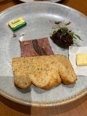 Bridgeview Station Restaurant