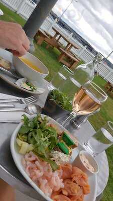 Bridgeview Station Restaurant