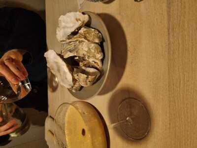 Number 10 Restaurant & Bar