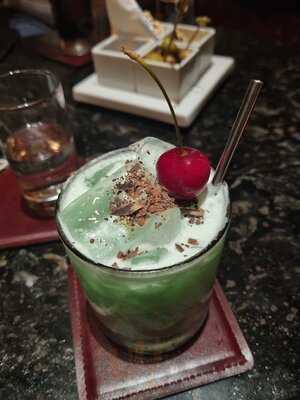 The Cocktail Bar At The Merchant Hotel