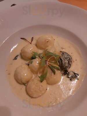 Michael Neave's Kitchen And Whisky Bar