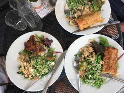 The Mall Delicatessen